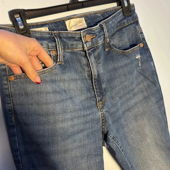 HIGH RISE SKINNY JEANS - Picture 2 of 5